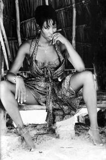 Naomi Campbell feet photo thumbnail