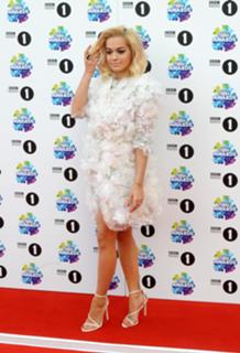 Rita Ora feet photo thumbnail