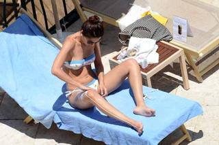 Anna Safroncik feet photo thumbnail