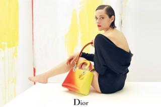 Marion Cotillard feet photo thumbnail