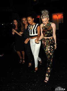 Perrie Edwards feet photo thumbnail