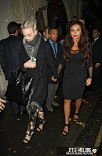 Perrie Edwards feet photo thumbnail