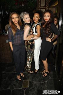 Perrie Edwards feet photo thumbnail