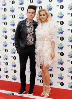Rita Ora feet photo thumbnail