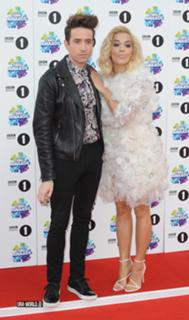 Rita Ora feet photo thumbnail