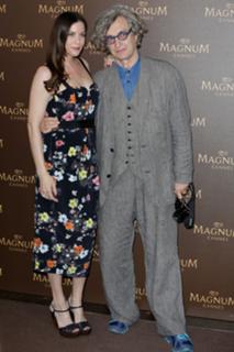 Liv Tyler feet photo thumbnail