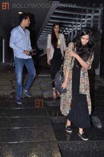 Sonam Kapoor feet photo thumbnail