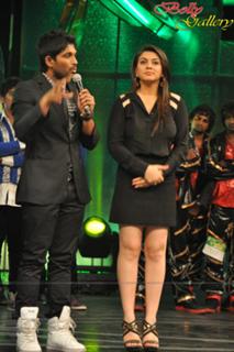 Hansika Motwani feet photo thumbnail