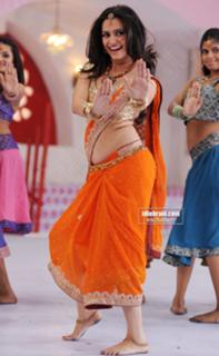 Kriti Kharbanda feet photo thumbnail