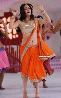 Kriti Kharbanda feet photo thumbnail