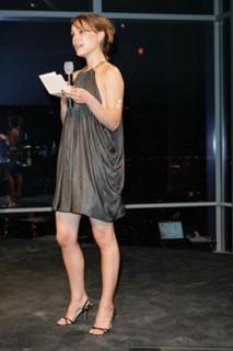 Natalie Portman feet photo thumbnail