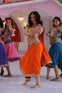 Kriti Kharbanda feet photo thumbnail