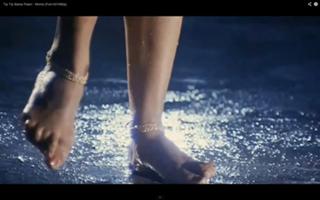 Raveena Tandon feet photo thumbnail