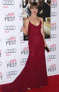 Juliette Lewis feet photo thumbnail