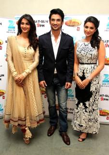 Parineeti Chopra feet photo thumbnail