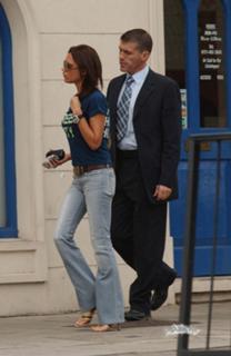 Victoria Beckham feet photo thumbnail