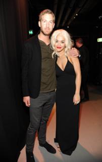 Rita Ora feet photo thumbnail