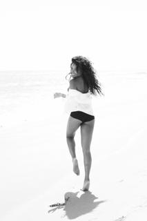 Gabrielle Union feet photo thumbnail