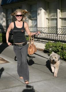 Ali Larter feet photo thumbnail