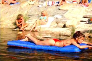 Sherilyn Fenn feet photo 3