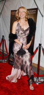 Emma Thompson feet photo thumbnail
