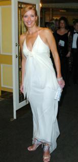 Emma Thompson feet photo thumbnail