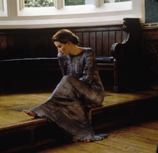 Emma Thompson feet photo thumbnail