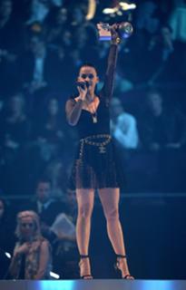 Katy Perry feet photo thumbnail