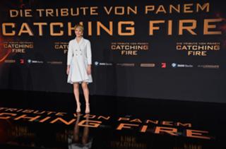 Jennifer Lawrence feet photo thumbnail