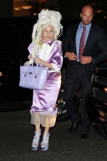 Lady Gaga feet photo thumbnail