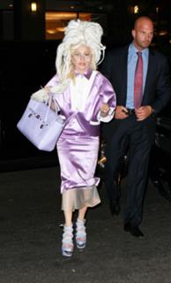 Lady Gaga feet photo thumbnail