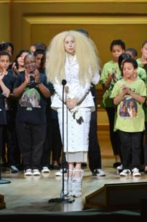 Lady Gaga feet photo thumbnail
