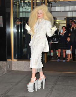 Lady Gaga feet photo thumbnail
