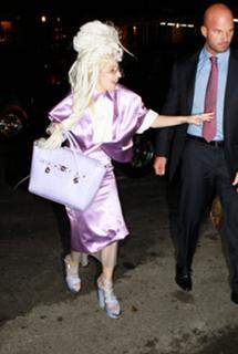Lady Gaga feet photo thumbnail