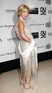 Emma Thompson feet photo thumbnail