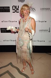 Emma Thompson feet photo thumbnail