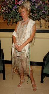 Emma Thompson feet photo thumbnail