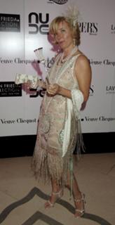 Emma Thompson feet photo thumbnail