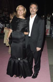 Emma Thompson feet photo thumbnail