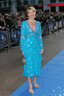 Emma Thompson feet photo thumbnail