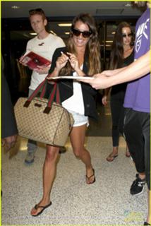 Lea Michele feet photo thumbnail