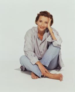 Emma Thompson feet photo thumbnail