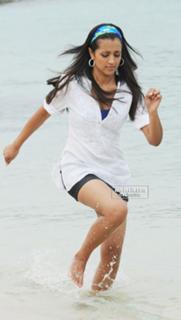 Trisha Krishnan feet photo thumbnail