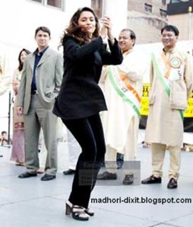 Madhuri Dixit feet photo thumbnail