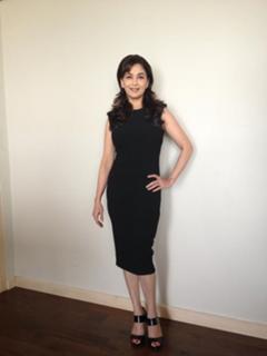 Madhuri Dixit feet photo thumbnail
