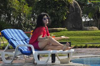 Taapsee Pannu feet photo thumbnail