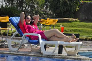 Taapsee Pannu feet photo thumbnail