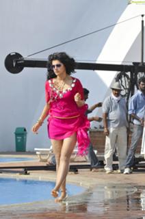 Taapsee Pannu feet photo thumbnail