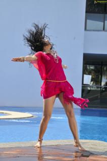 Taapsee Pannu feet photo thumbnail