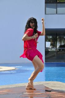 Taapsee Pannu feet photo thumbnail